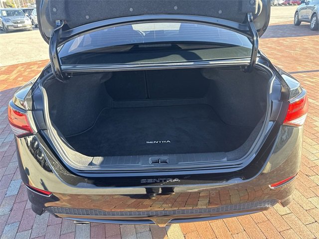 Used 2023 Nissan Sentra SR w/ Midnight Edition Package image 28