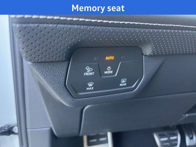 New 2026 Volkswagen Atlas Cross Sport SEL Premium R-Line image 10