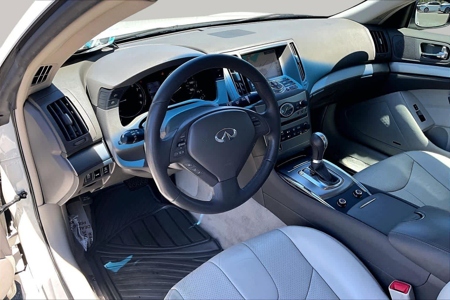 Used 2012 INFINITI G37 Journey w/ Premium Pkg RWD image 17
