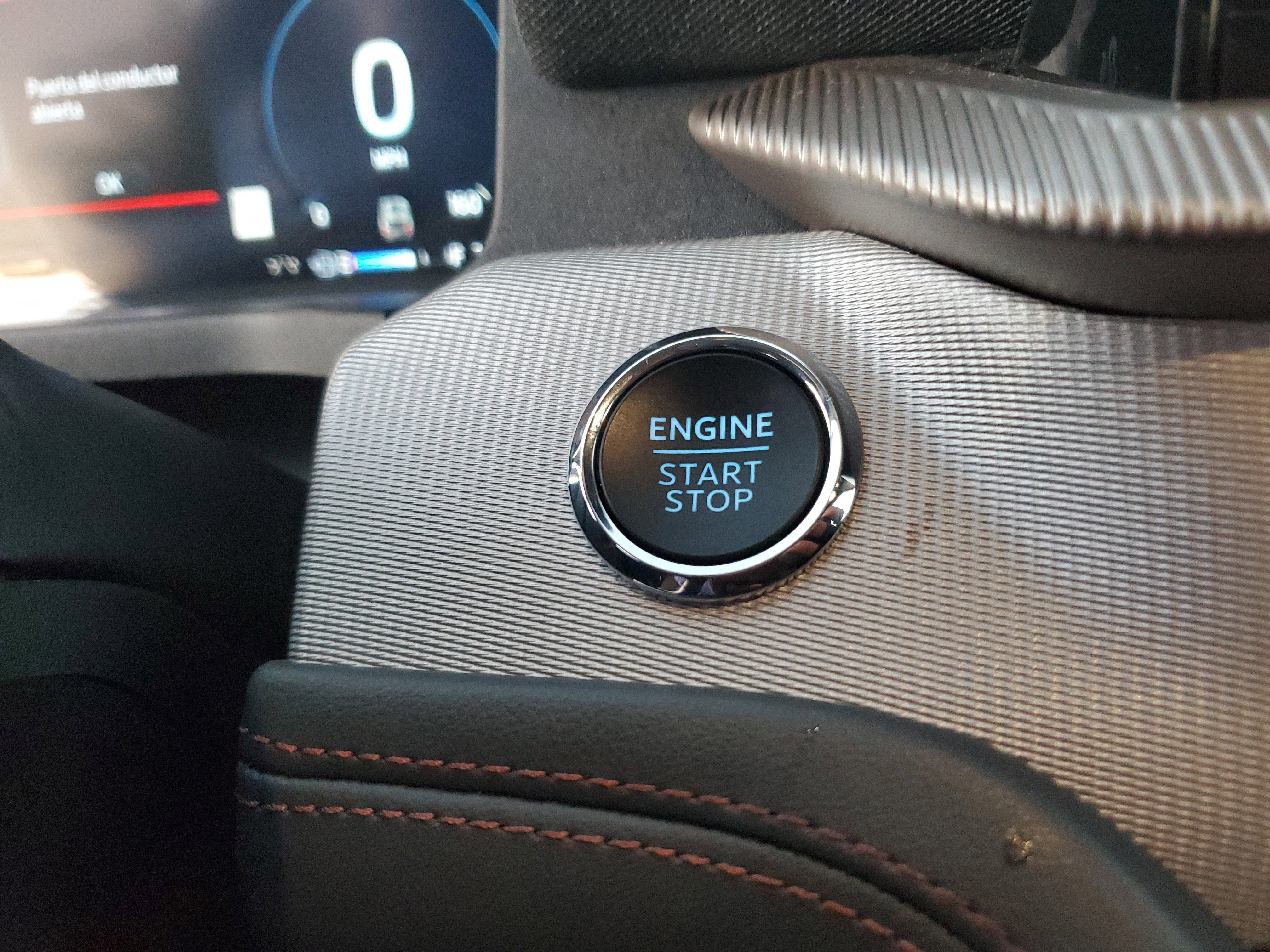 Used 2025 Ford Explorer Active image 25