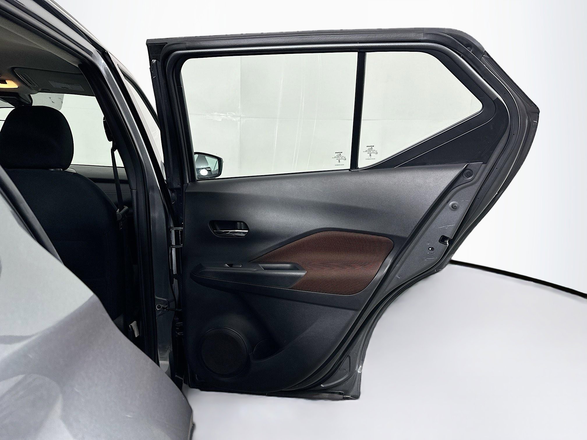 Used 2024 Nissan Kicks SR image 27