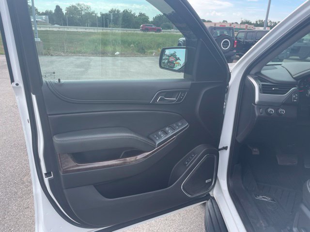 Used 2018 Chevrolet Tahoe LT w/ RST Edition AWD/4WD image 19