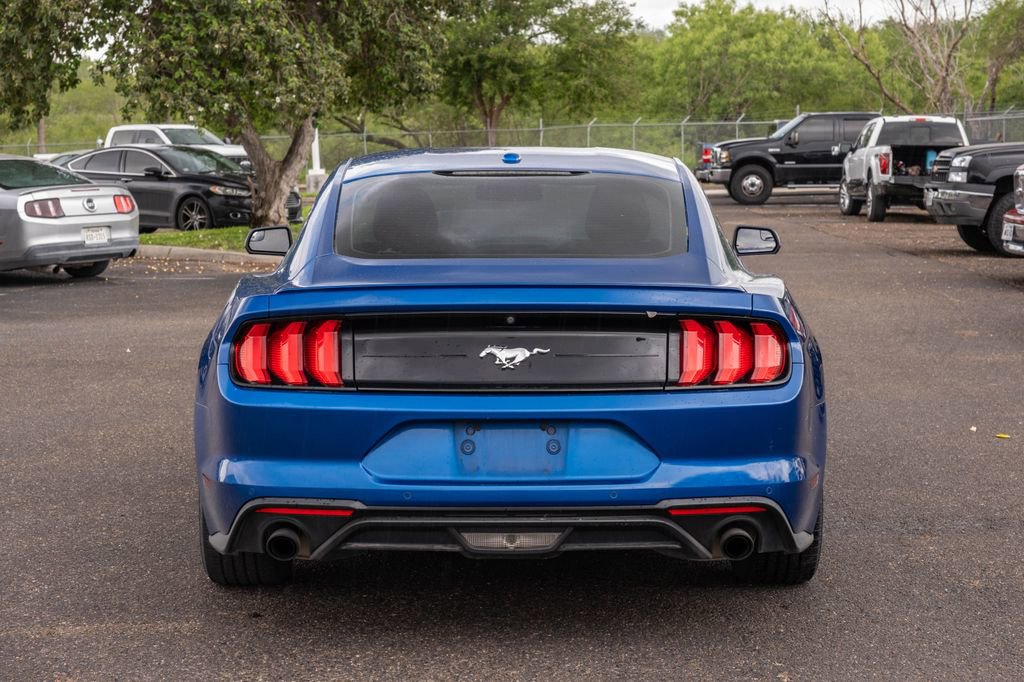 Used 2018 Ford Mustang Coupe w/ Equipment Group 101A RWD image 4
