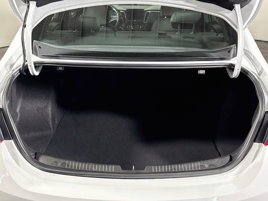 Used 2023 Chevrolet Malibu LT FWD image 20