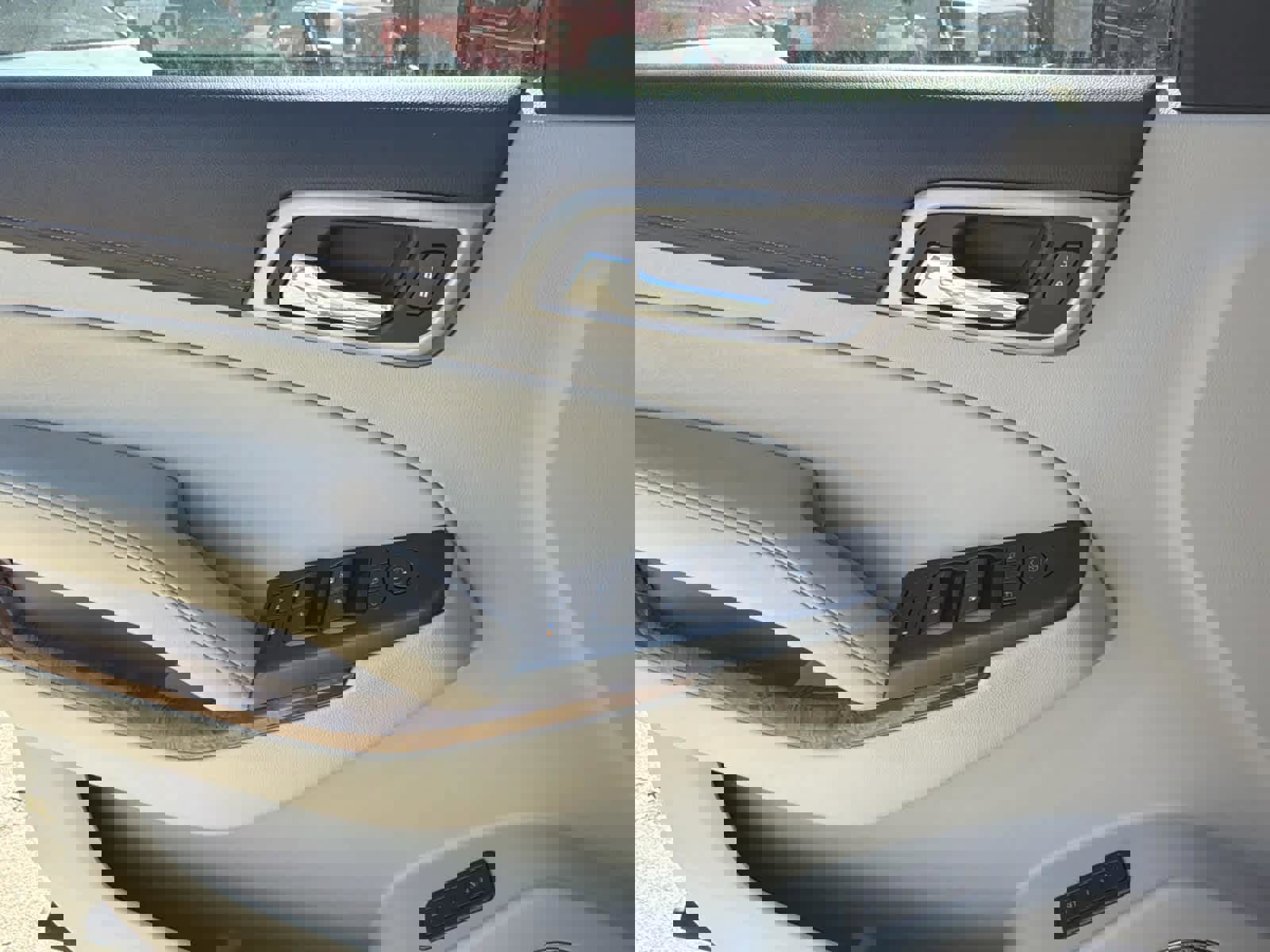 Used 2015 GMC Yukon Denali w/ Premium Package image 20