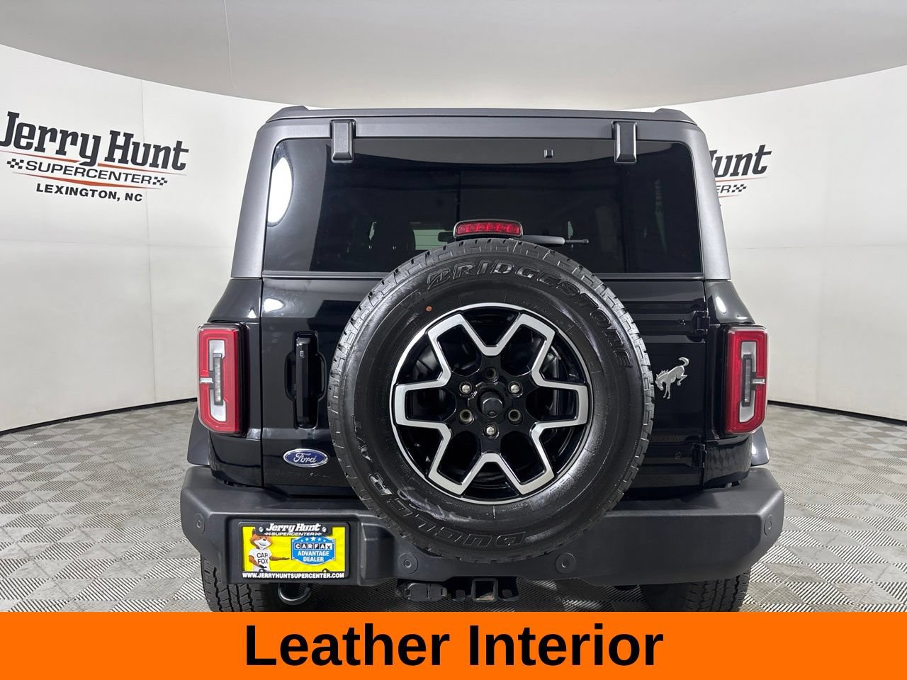 Used 2024 Ford Bronco Outer Banks AWD/4WD image 6