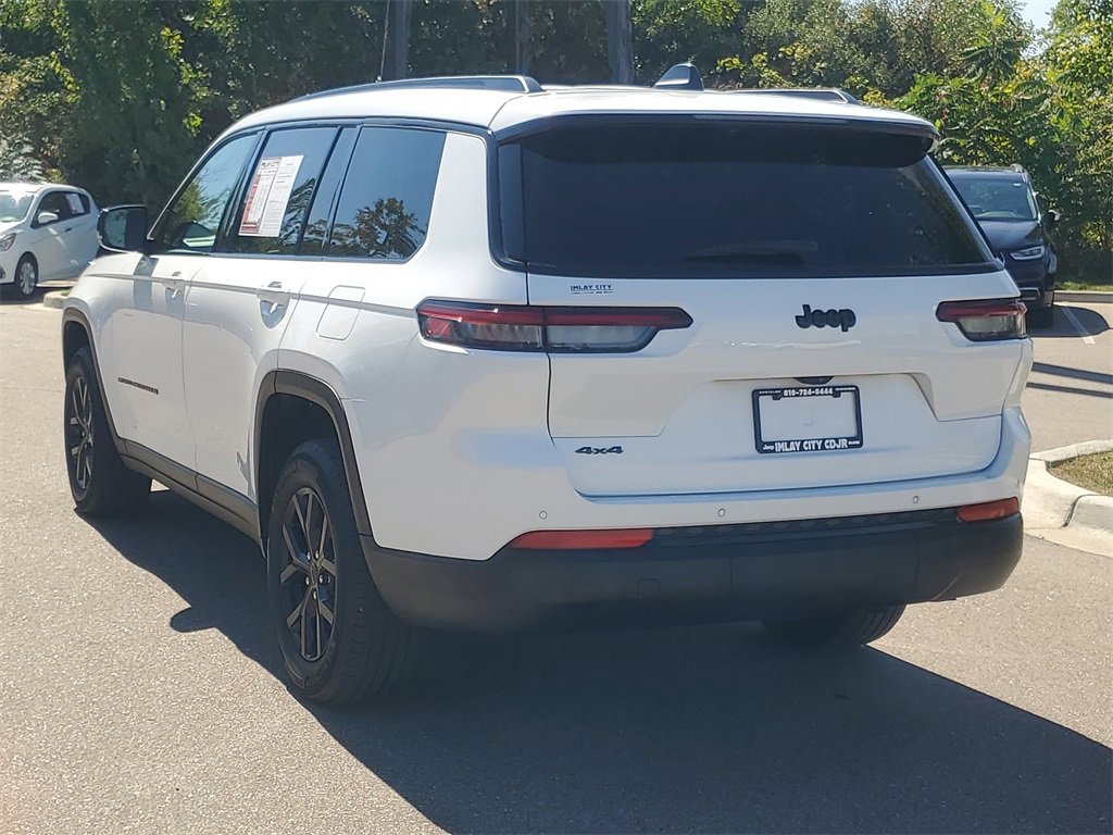 Used 2024 Jeep Grand Cherokee L Laredo image 3