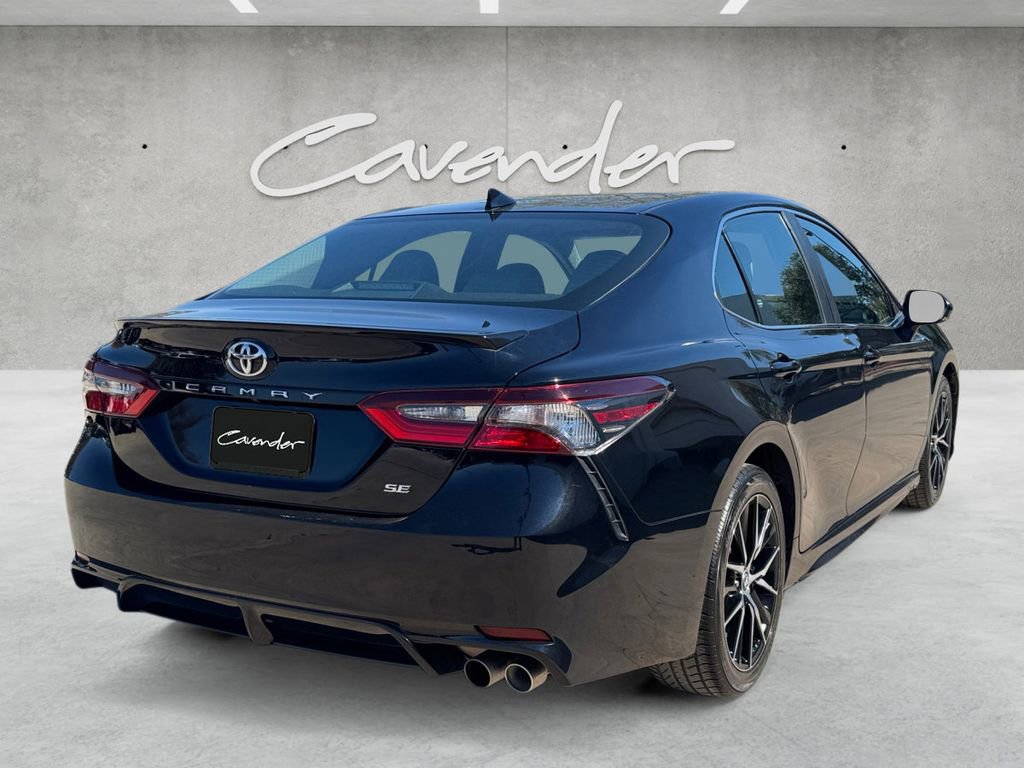 Used 2022 Toyota Camry SE image 16