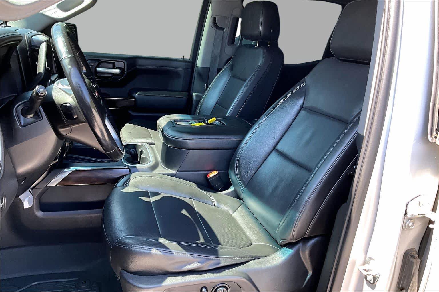 Used 2019 GMC Sierra 1500 SLT w/ SLT Premium Plus Package AWD/4WD image 8
