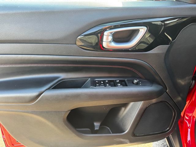 Used 2023 Jeep Compass Trailhawk image 19