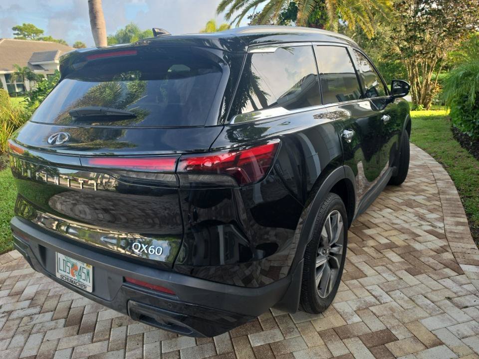 Used 2024 INFINITI QX60 Luxe FWD image 4