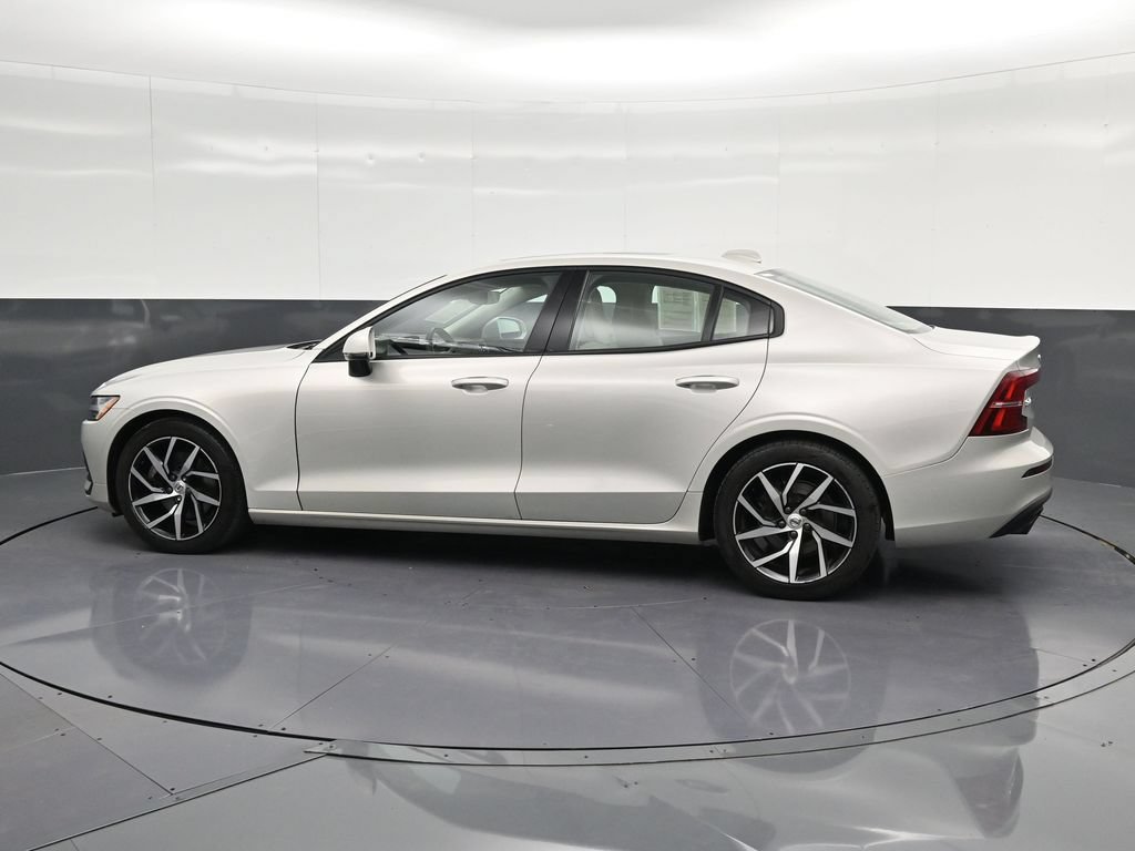 Used 2020 Volvo S60 T5 Momentum FWD image 8