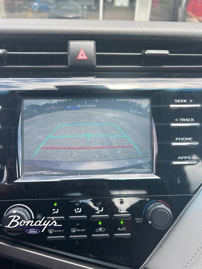Used 2018 Toyota Camry LE FWD image 8