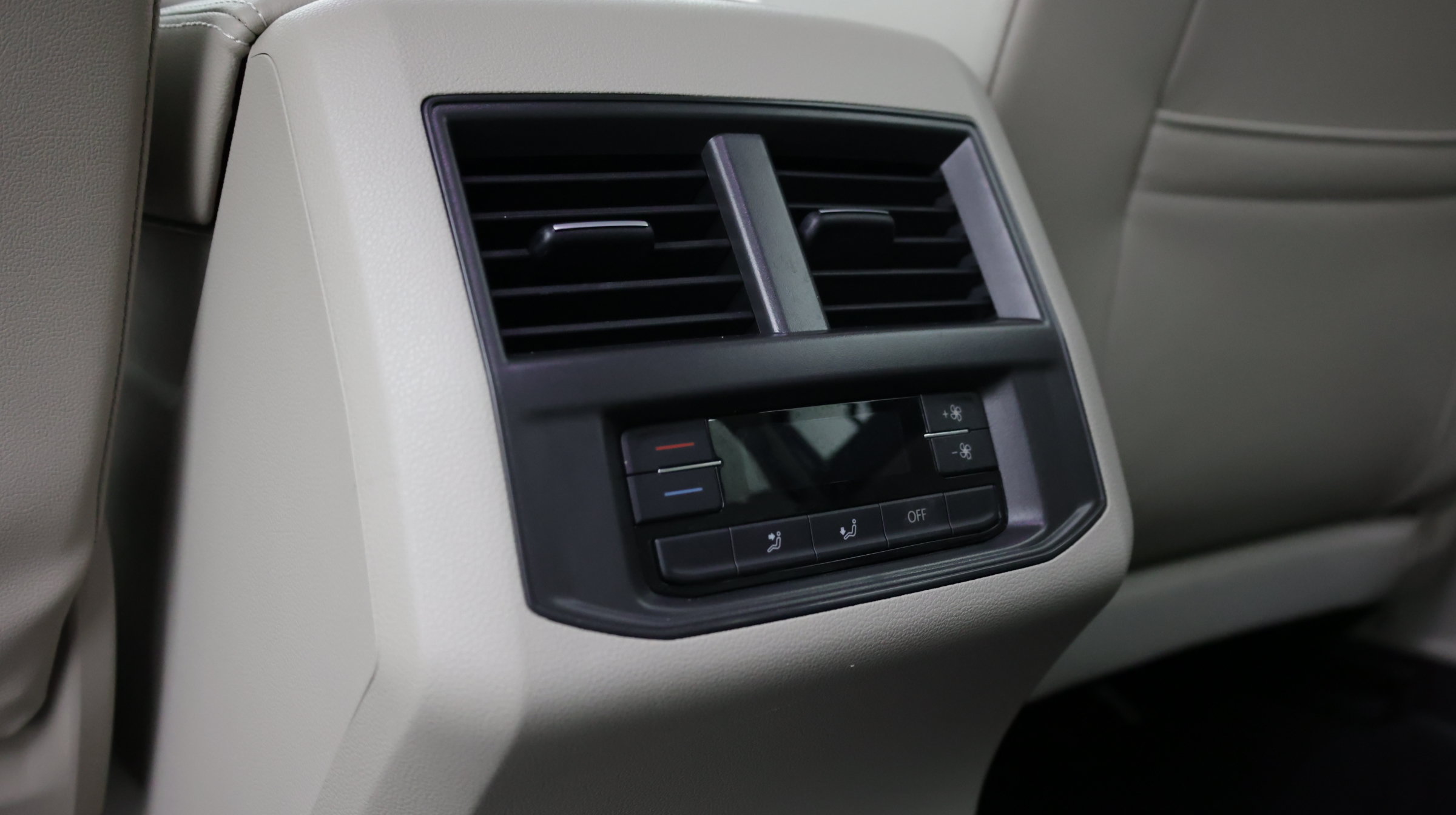 Used 2023 Volkswagen Atlas SE FWD image 27