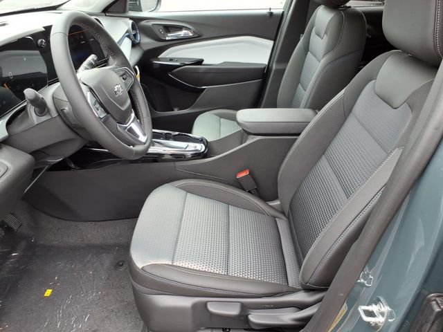 New 2026 Chevrolet Trax LT w/ Driver Confidence Package FWD image 6