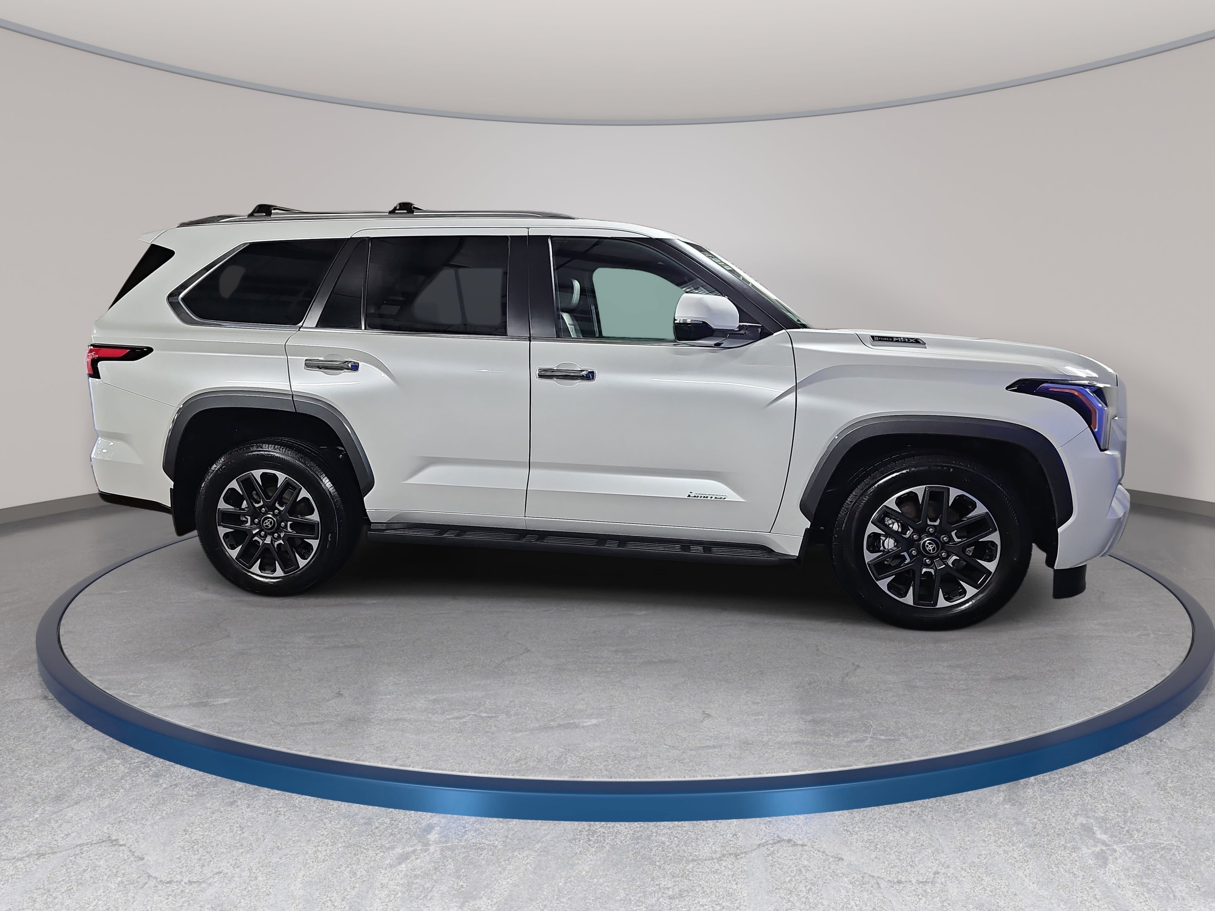 Used 2026 Toyota Sequoia Limited AWD/4WD image 4
