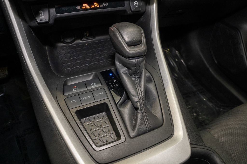 Used 2024 Toyota RAV4 XLE image 14