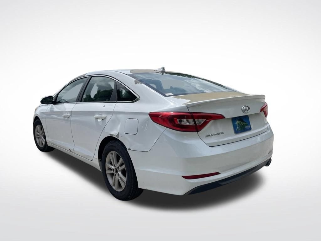 Used 2017 Hyundai Sonata SE FWD image 5
