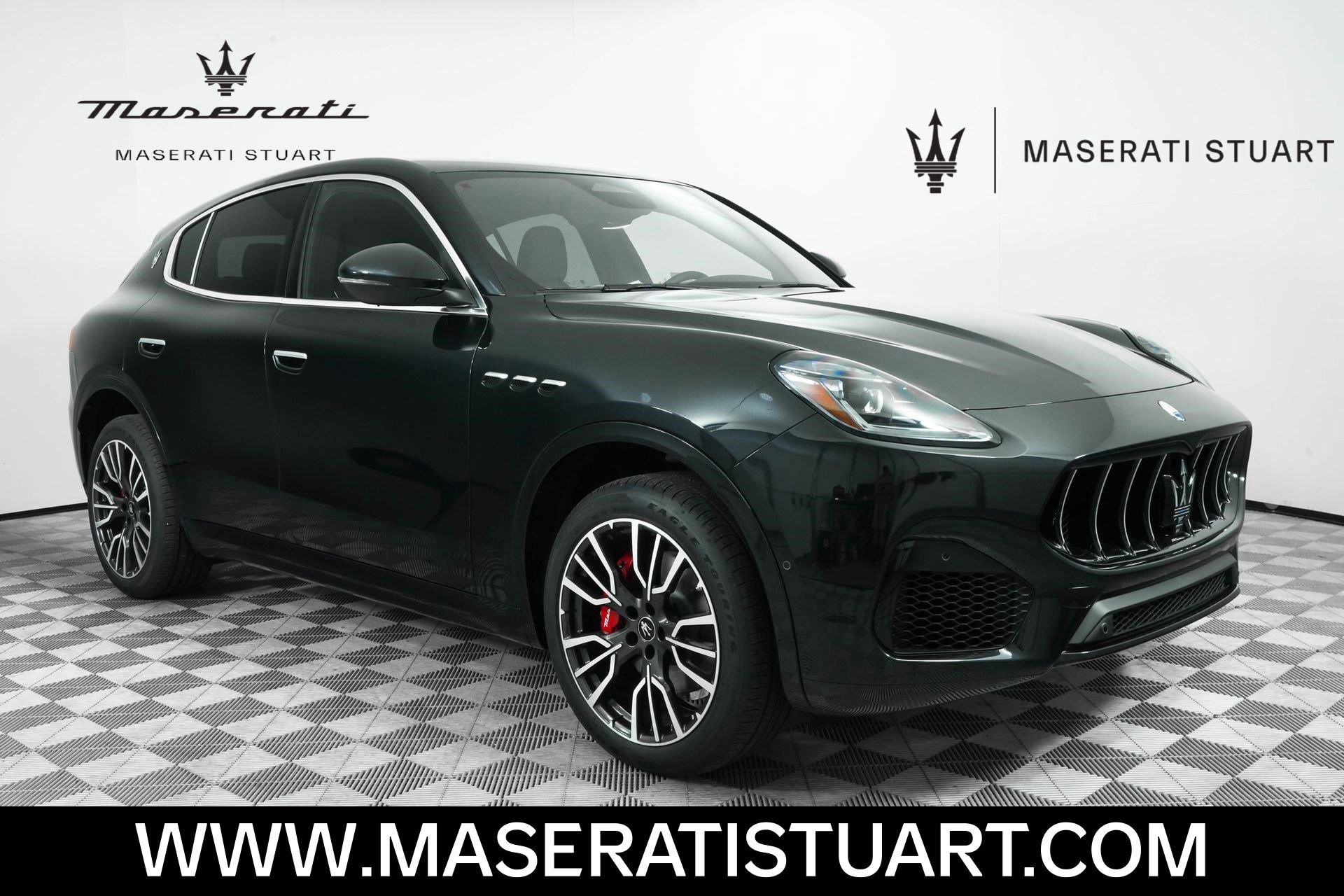 New 2025 Maserati Grecale GT image 1