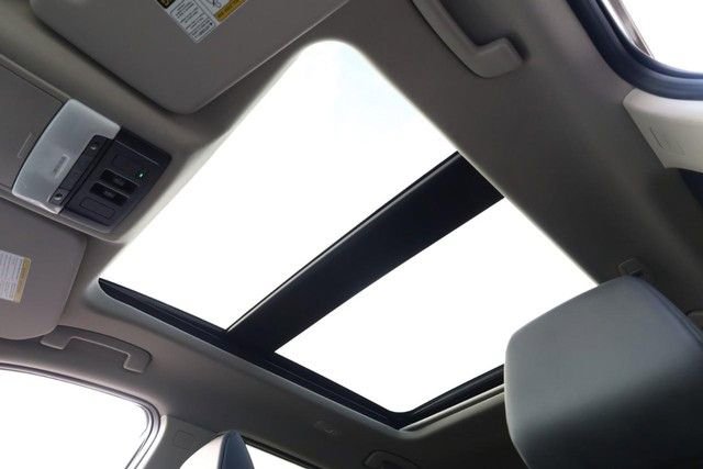 Certified 2025 Nissan Rogue SV w/ SV Premium Package image 11