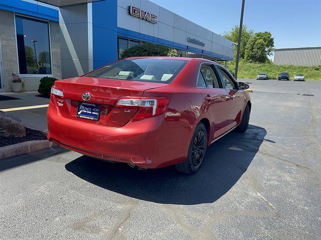Used 2012 Toyota Camry LE FWD image 7