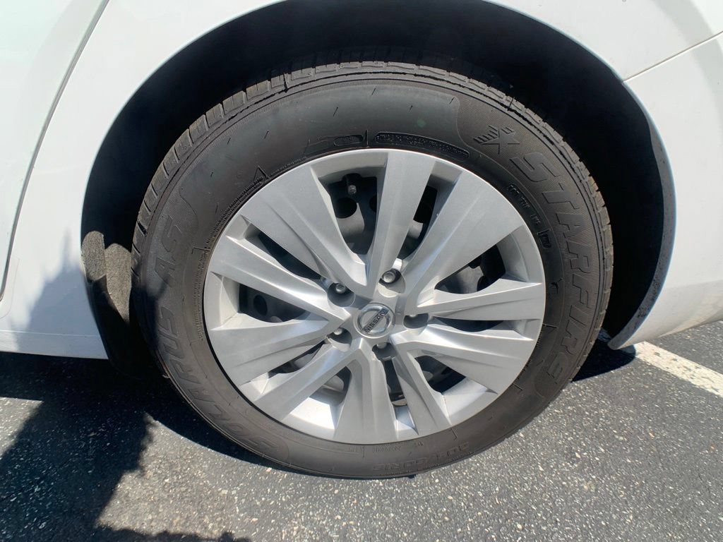 Used 2022 Nissan Sentra S FWD image 11