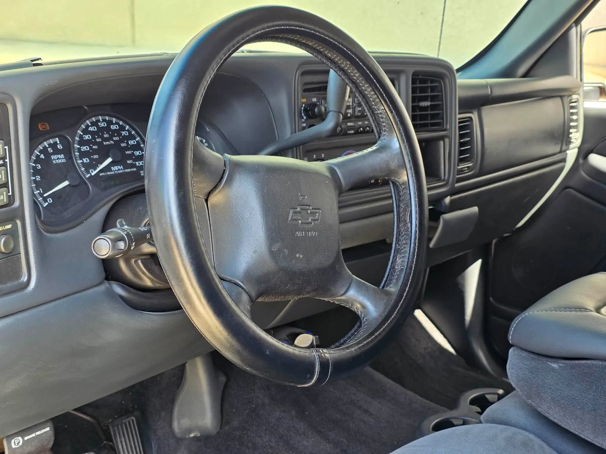 Used 2002 Chevrolet Silverado 2500 LS w/ Off-Road Skid Plate Pkg AWD/4WD image 9