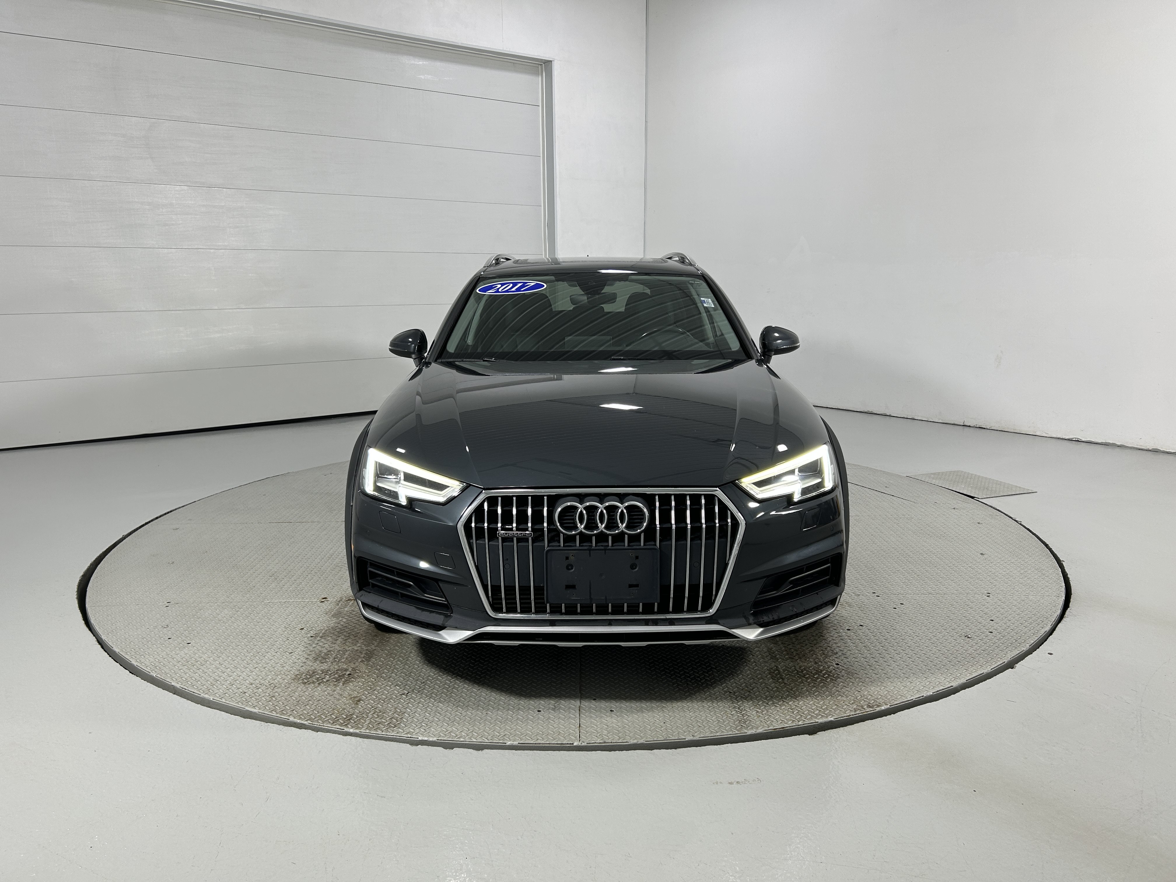 Used 2017 Audi A4 2.0T allroad Premium Plus AWD/4WD image 18