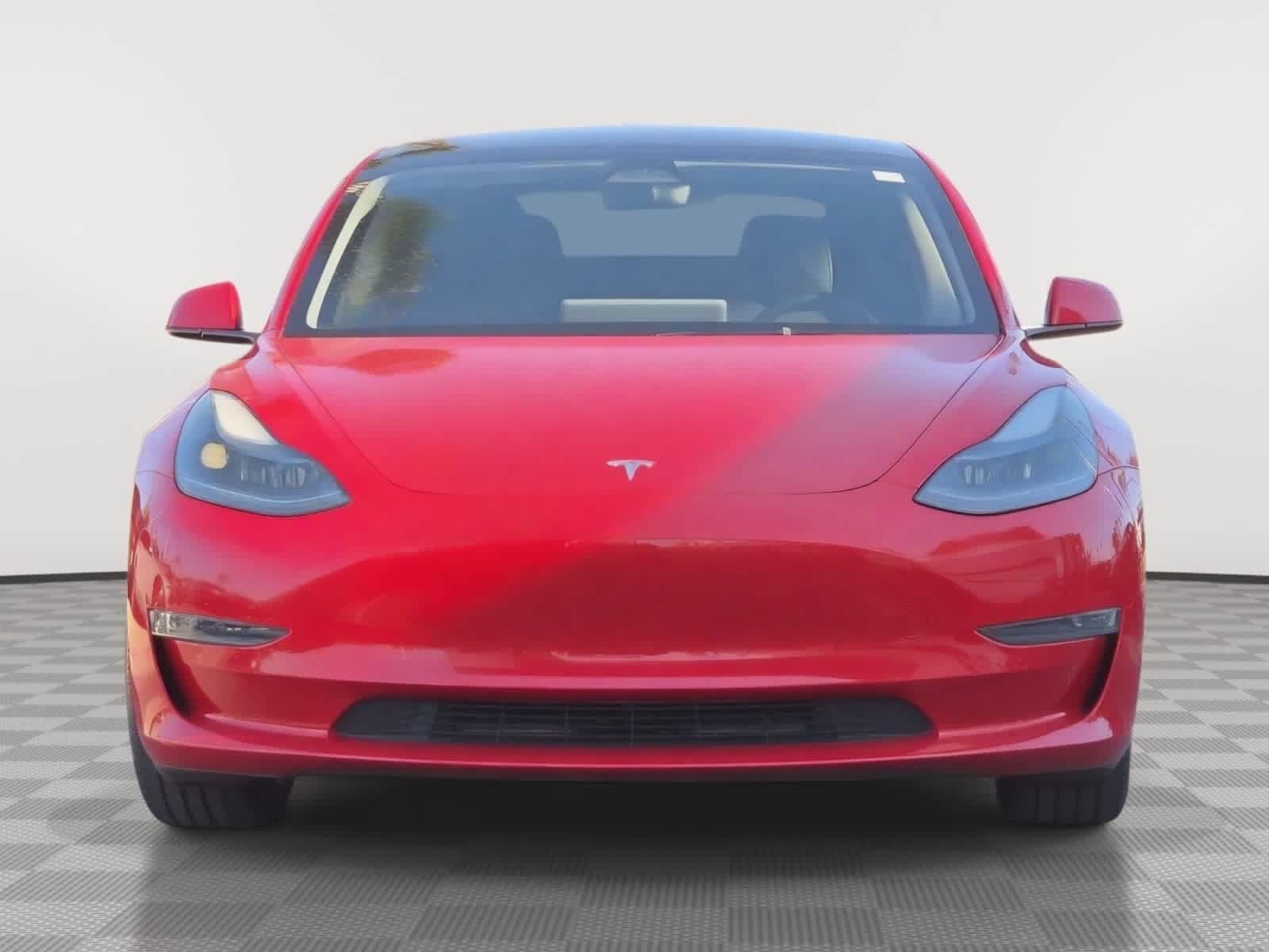 Used 2023 Tesla Model 3 Standard Range RWD image 2