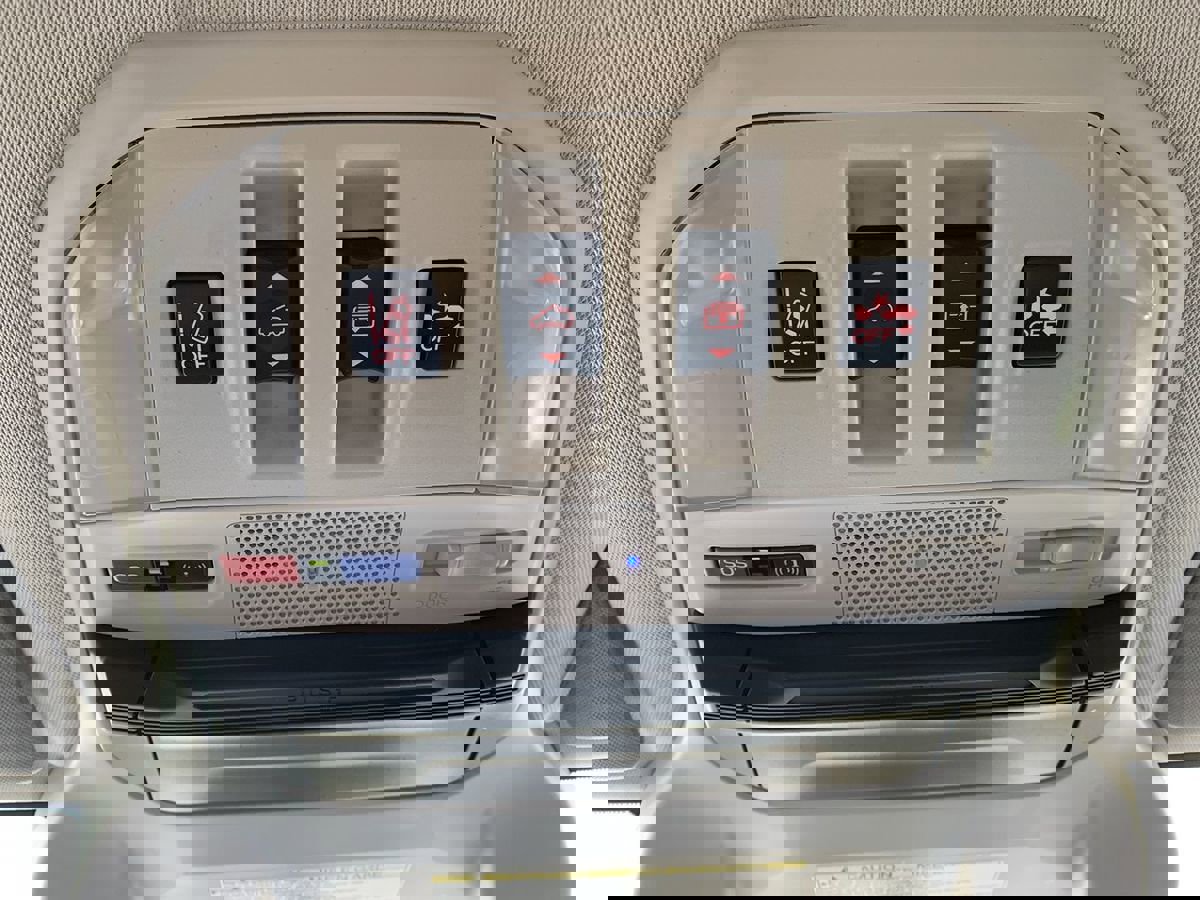 Used 2022 Subaru Ascent Touring AWD/4WD image 28