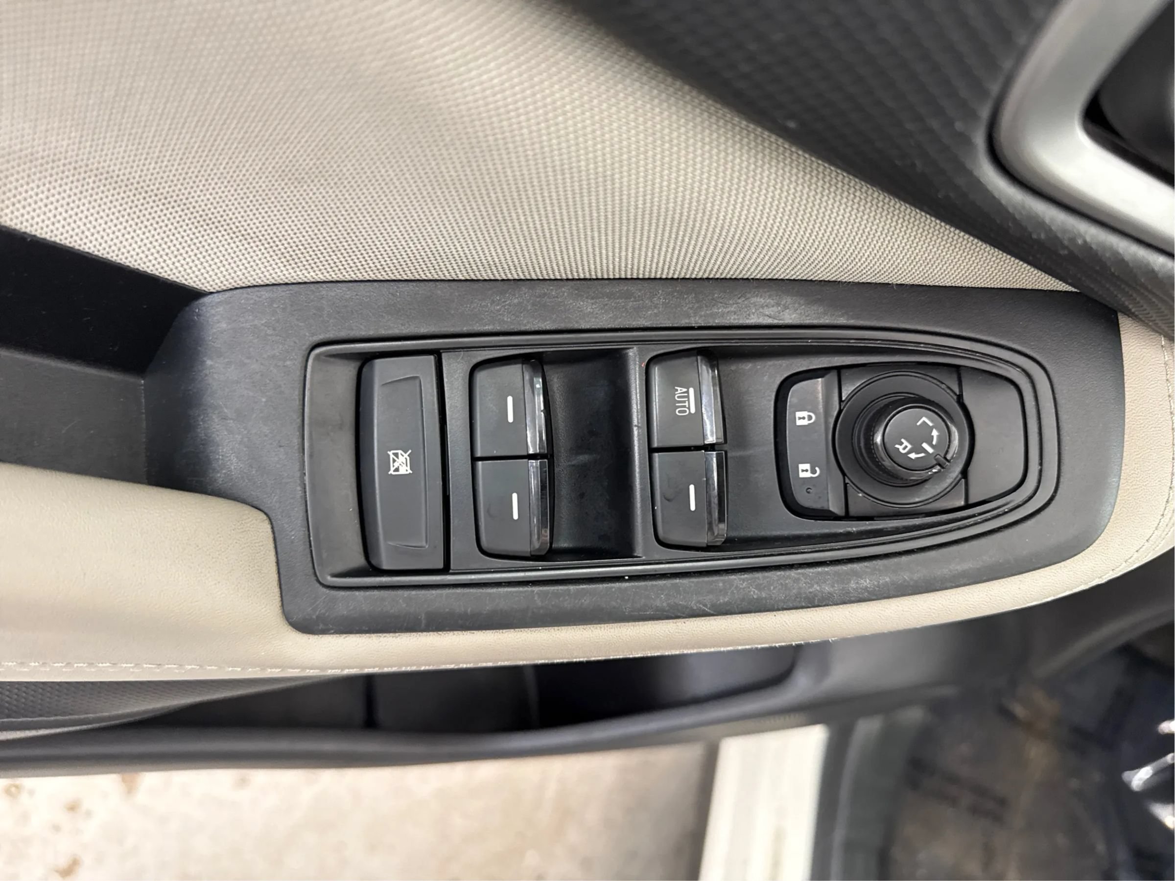Used 2023 Subaru Forester AWD/4WD image 39