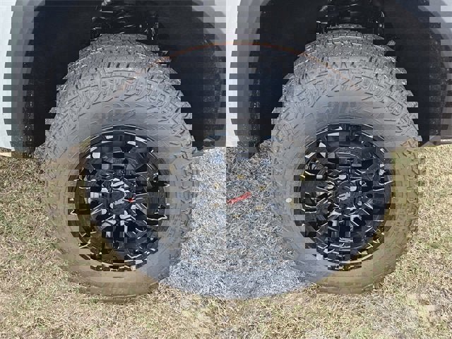 New 2026 GMC Canyon Elevation w/ Convenience Package image 16