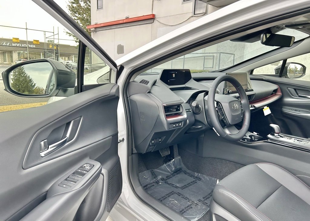 New 2026 Toyota Prius Plug-In Hybrid image 9