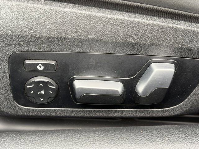 Certified 2025 BMW 840i xDrive Coupe w/ Driving Assistance Package image 31