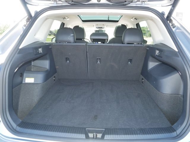 Certified 2025 Volkswagen Tiguan SE AWD/4WD image 18
