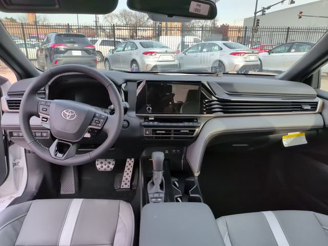 Used 2026 Toyota Camry SE image 11