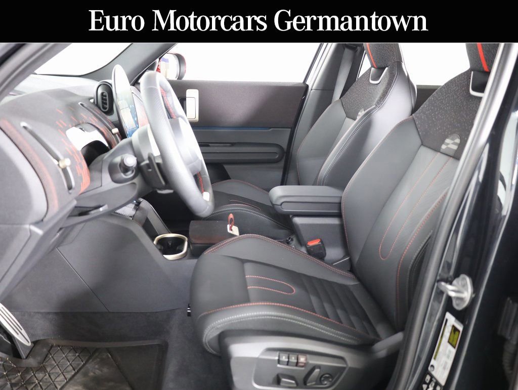 Used 2026 MINI Cooper Countryman John Cooper Works w/ Comfort Package Max image 35
