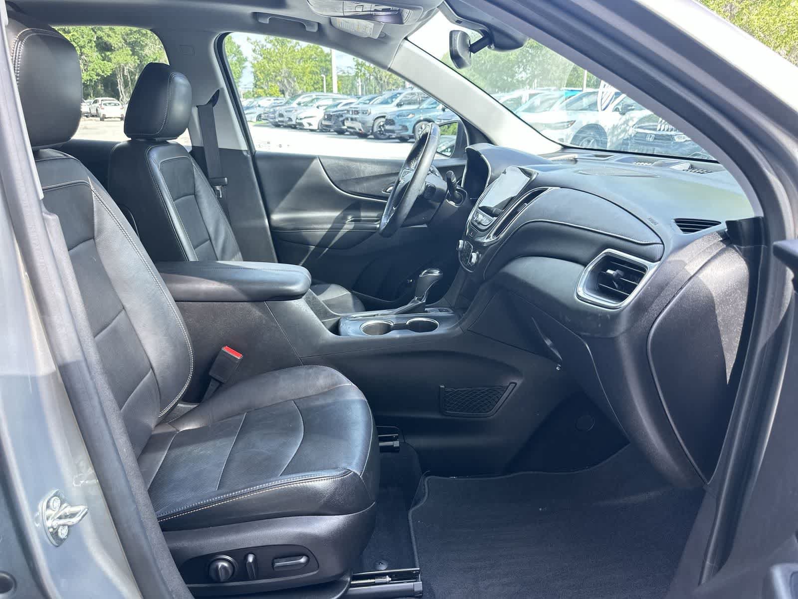 Used 2018 Chevrolet Equinox Premier FWD image 17