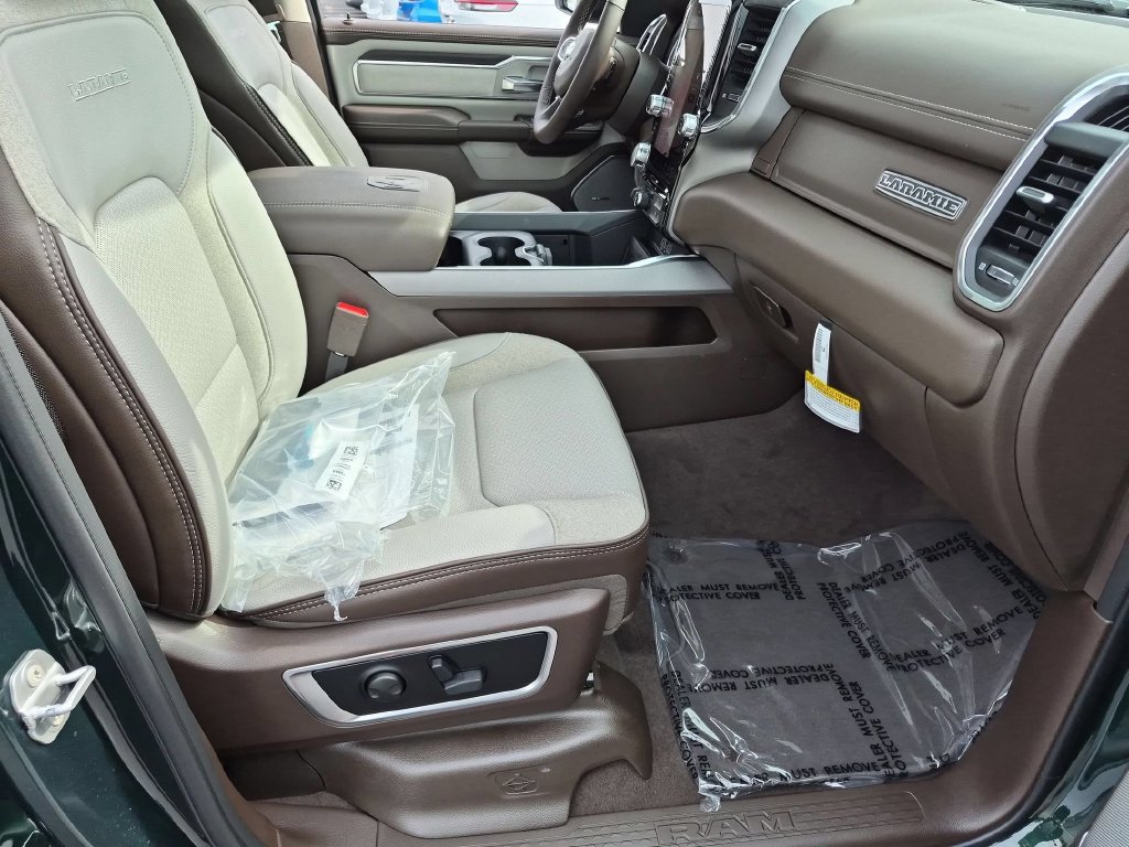 New 2027 RAM 1500 Laramie AWD/4WD image 34