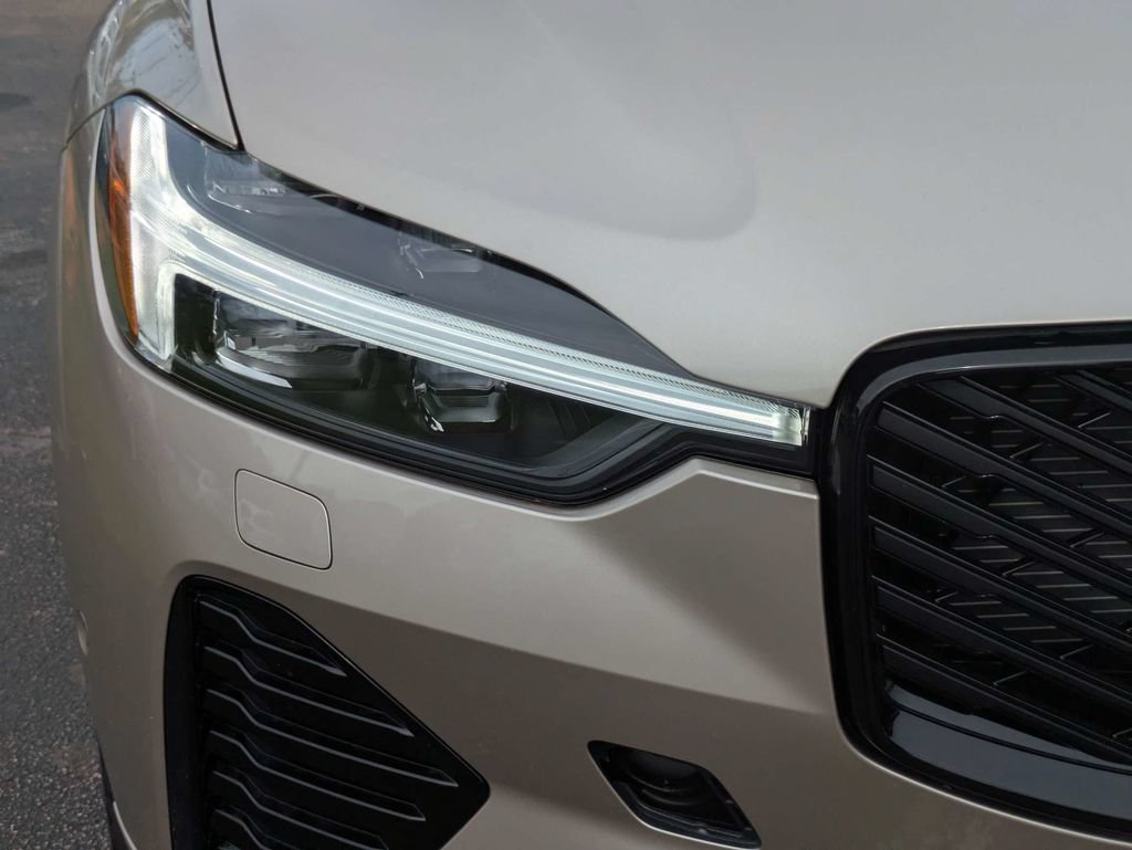Certified 2026 Volvo XC60 B5 Plus w/ Protection Package Premier AWD/4WD image 10