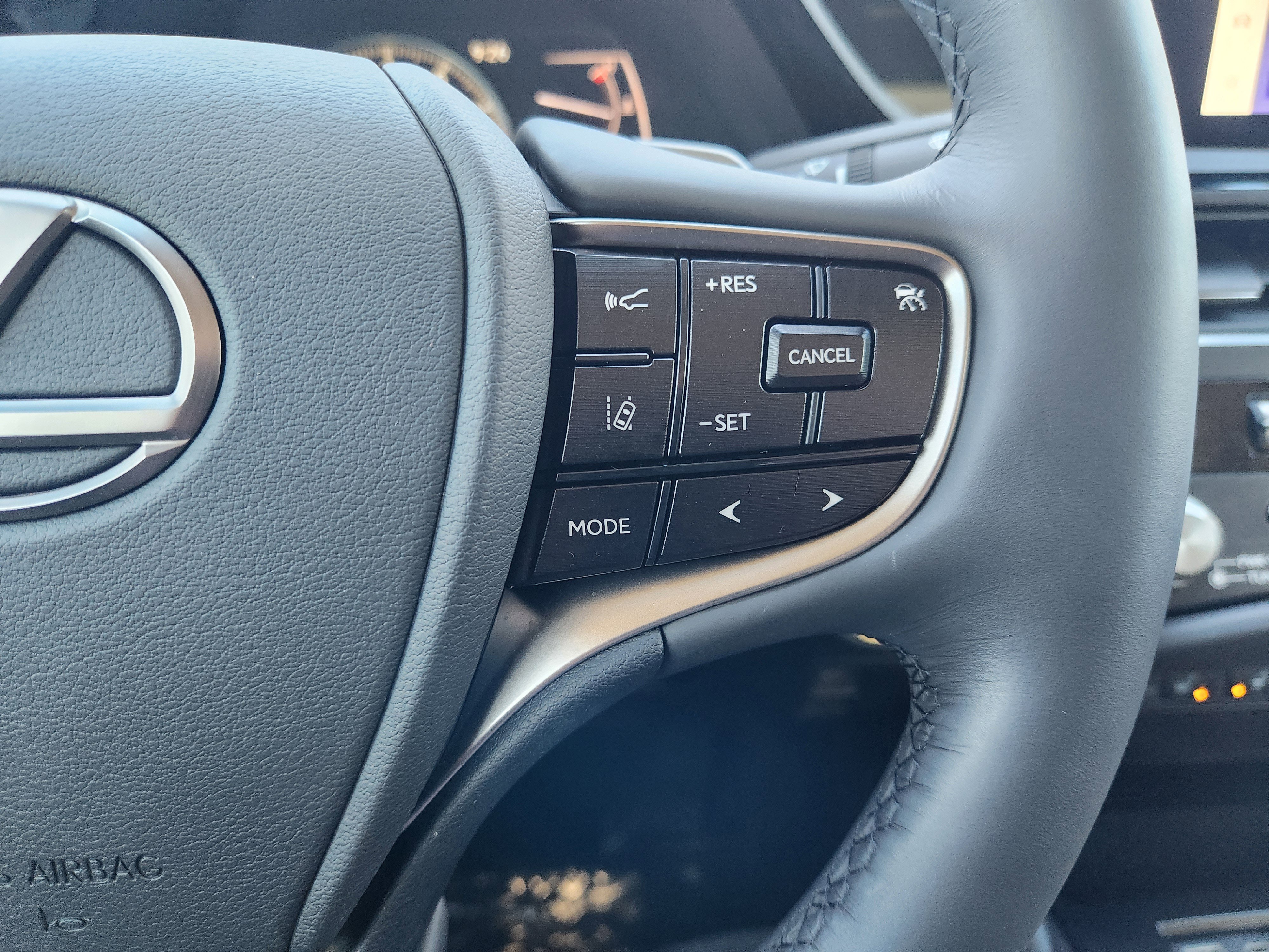 Certified 2023 Lexus ES 350 w/ Premium Package image 37