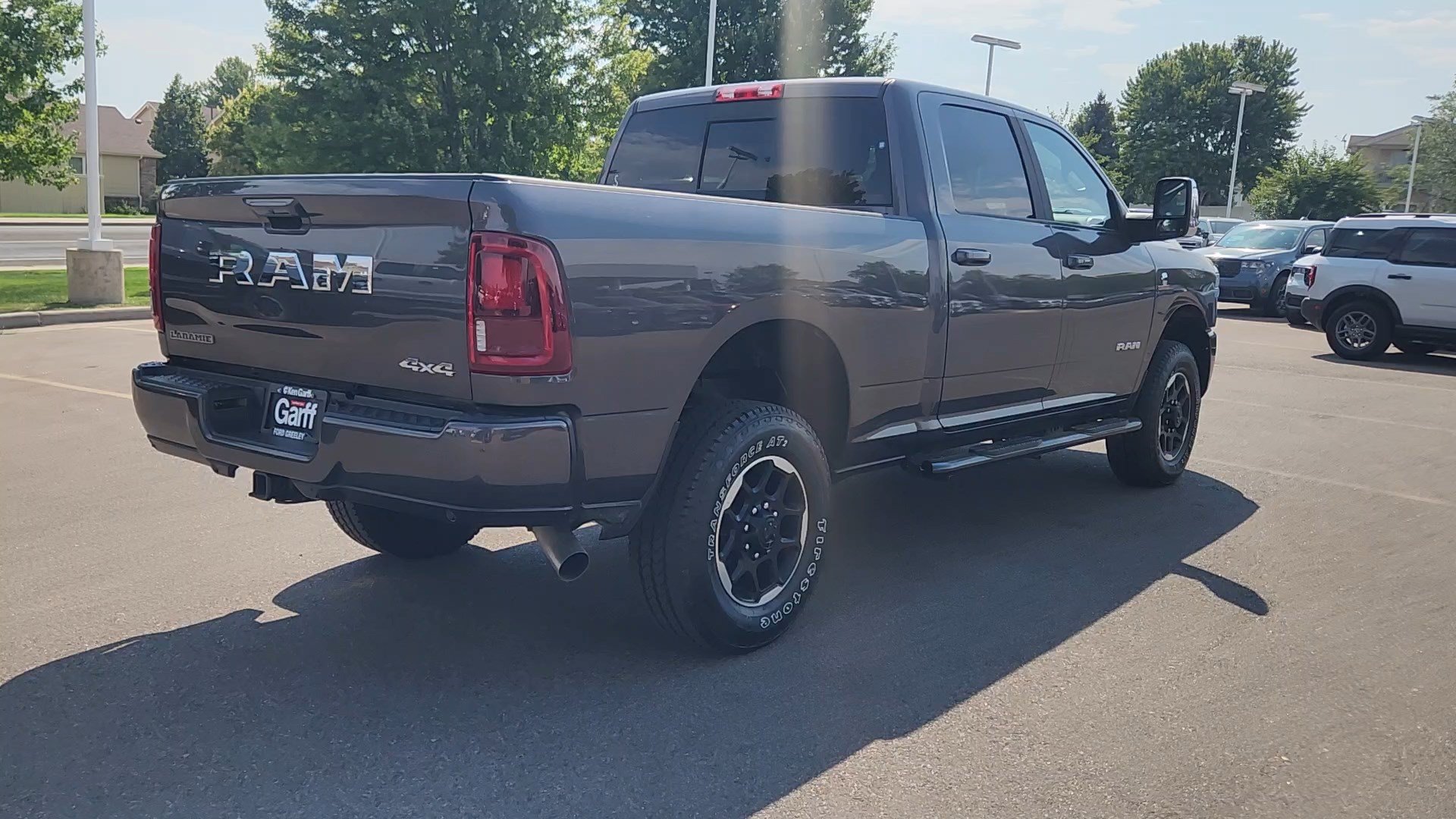 Used 2025 RAM 2500 Laramie AWD/4WD image 11