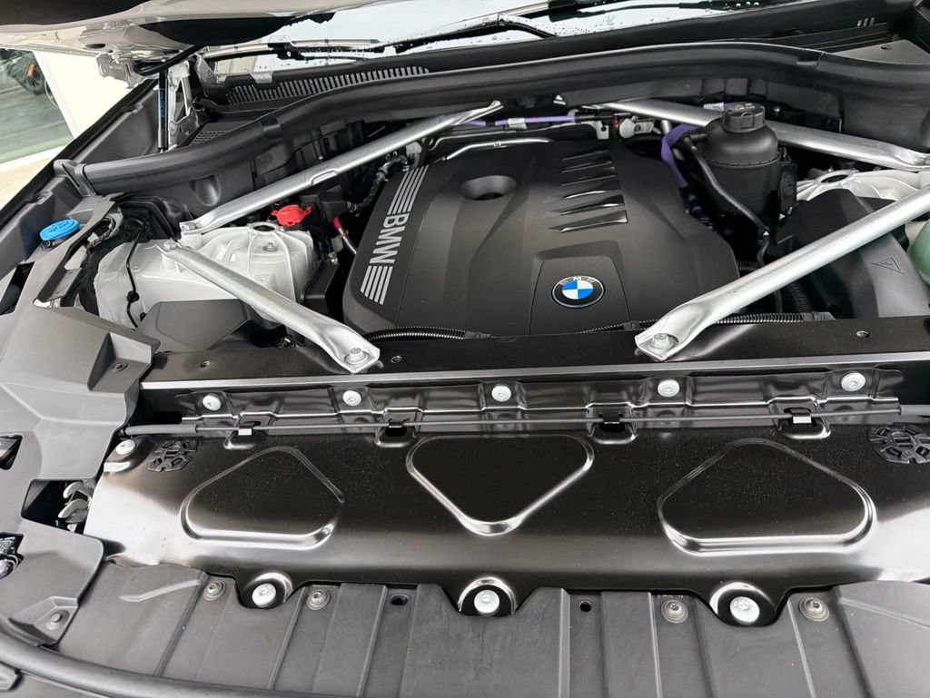 New 2026 BMW X5 sDrive40i w/ Climate Comfort Package RWD image 13