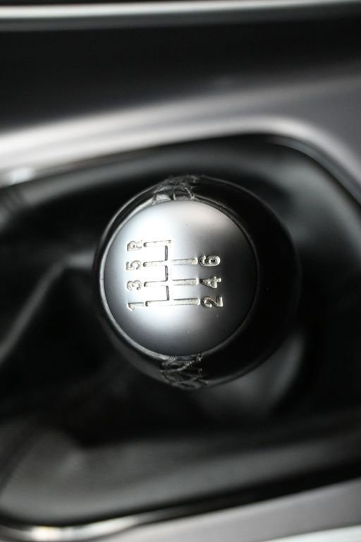 Used 2022 Dodge Challenger R/T w/ Performance Handling Group image 22
