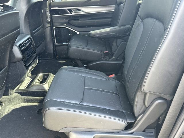 New 2026 Jeep Grand Wagoneer Limited image 21