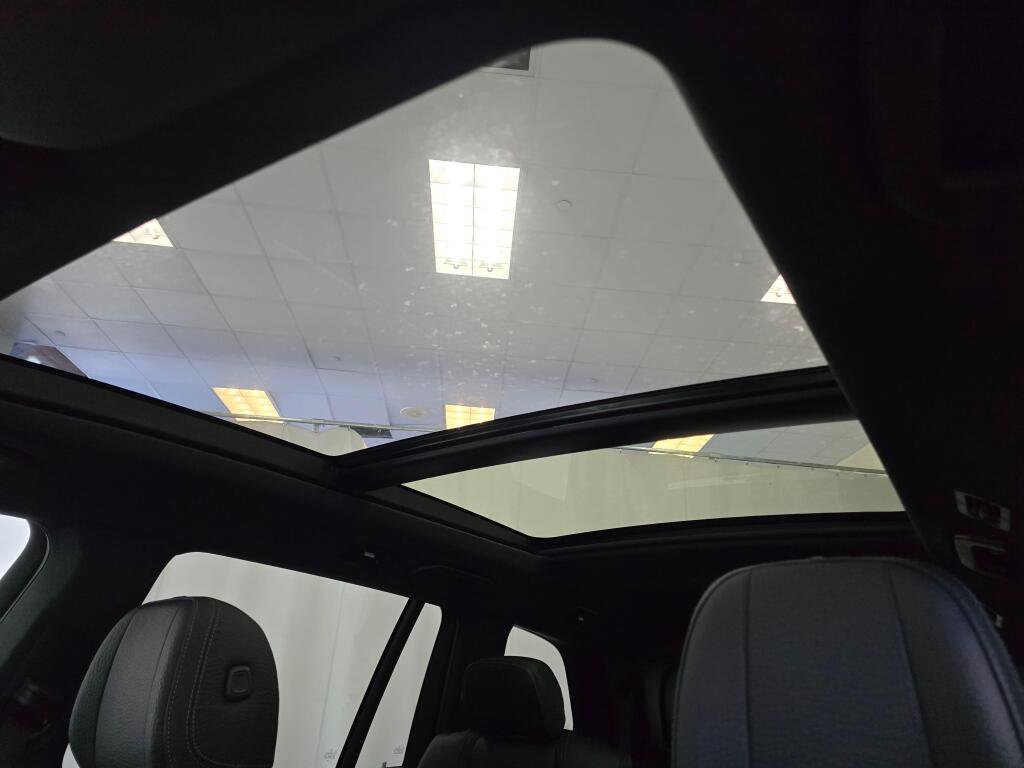 Used 2024 Mercedes-Benz GLS 450 4MATIC image 48