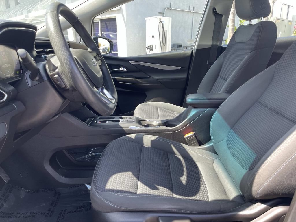 Used 2023 Chevrolet Bolt LT FWD image 17