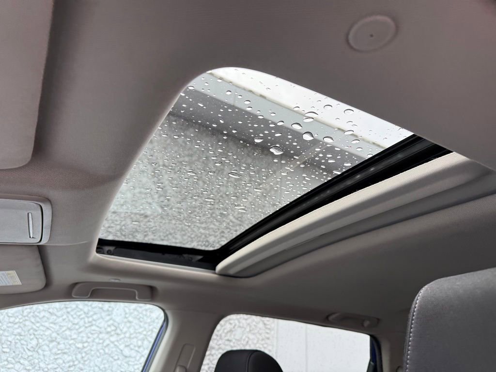 Used 2023 Honda CR-V EX image 15