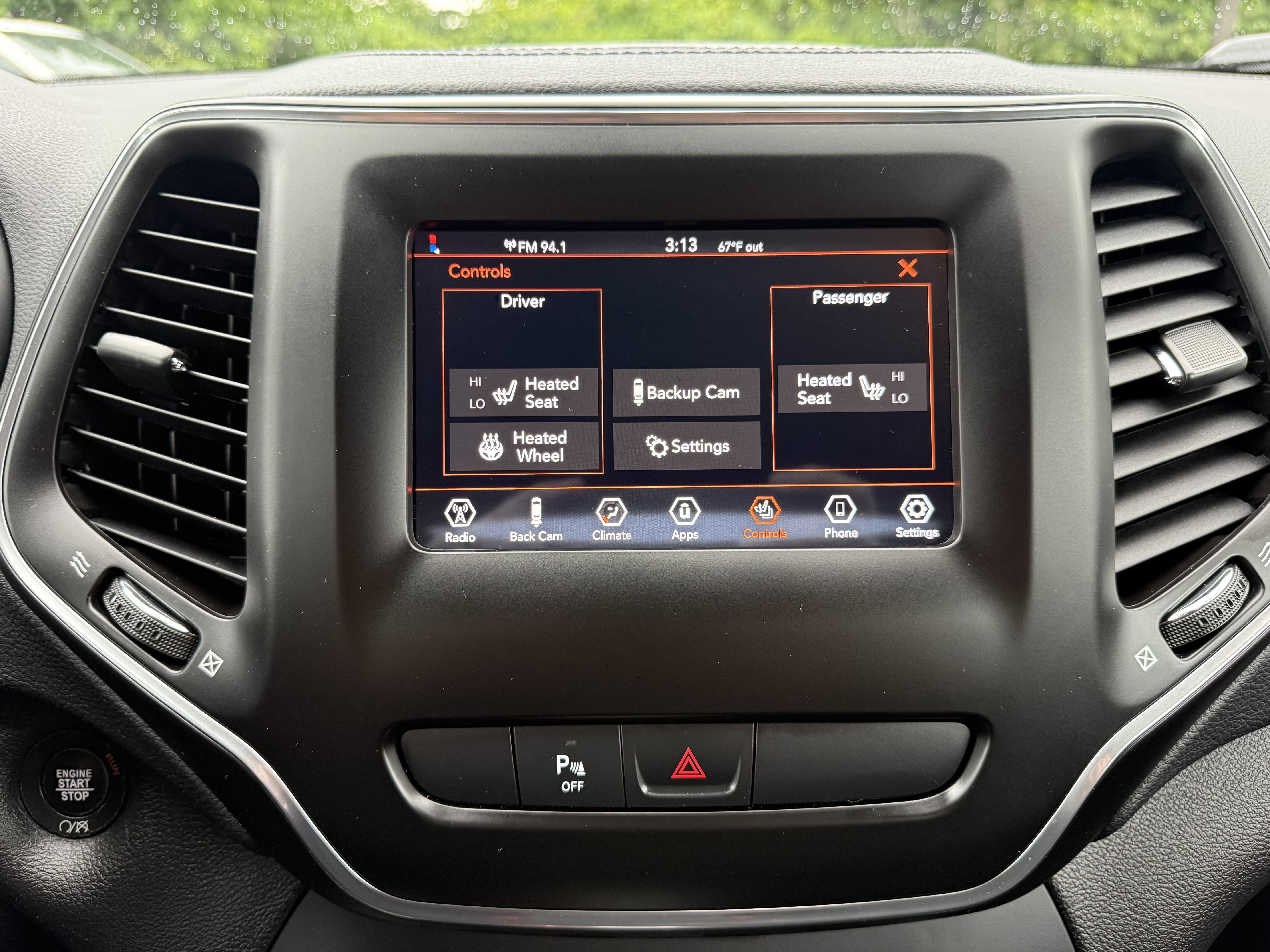 Certified 2020 Jeep Cherokee Latitude Plus w/ Cold Weather Group AWD/4WD image 20
