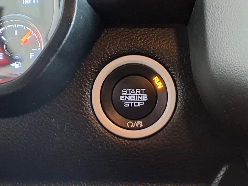 Used 2020 RAM 1500 Big Horn AWD/4WD image 24